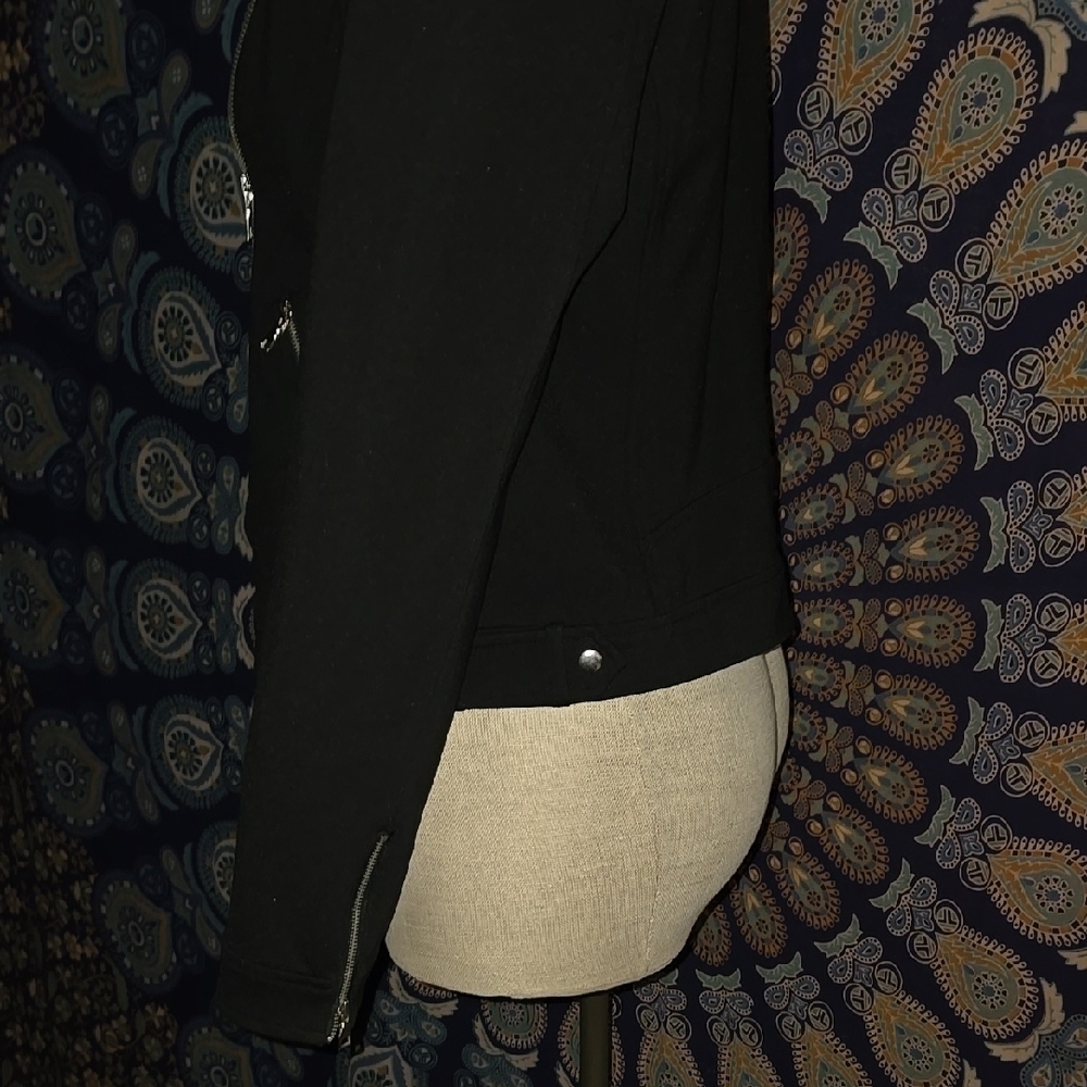 Black Zippered Biker Look Jacket, Sz Med - Picture 5 of 7